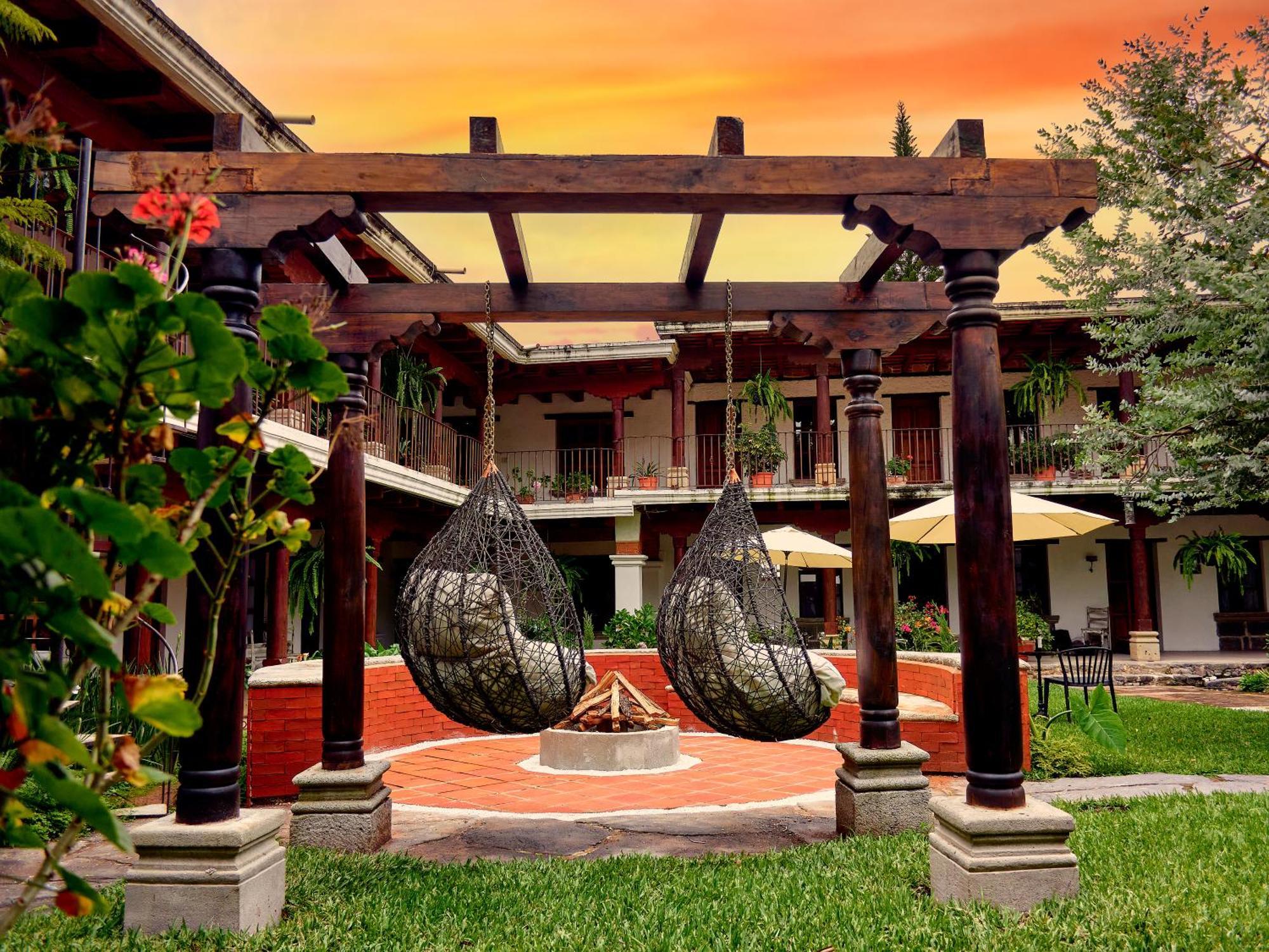 Hotel Cacique Real Antigua Екстериор снимка