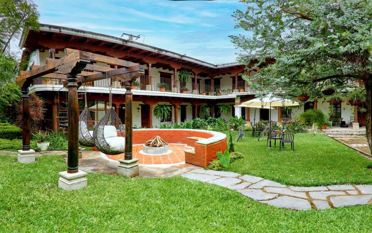 Hotel Cacique Real Antigua Екстериор снимка