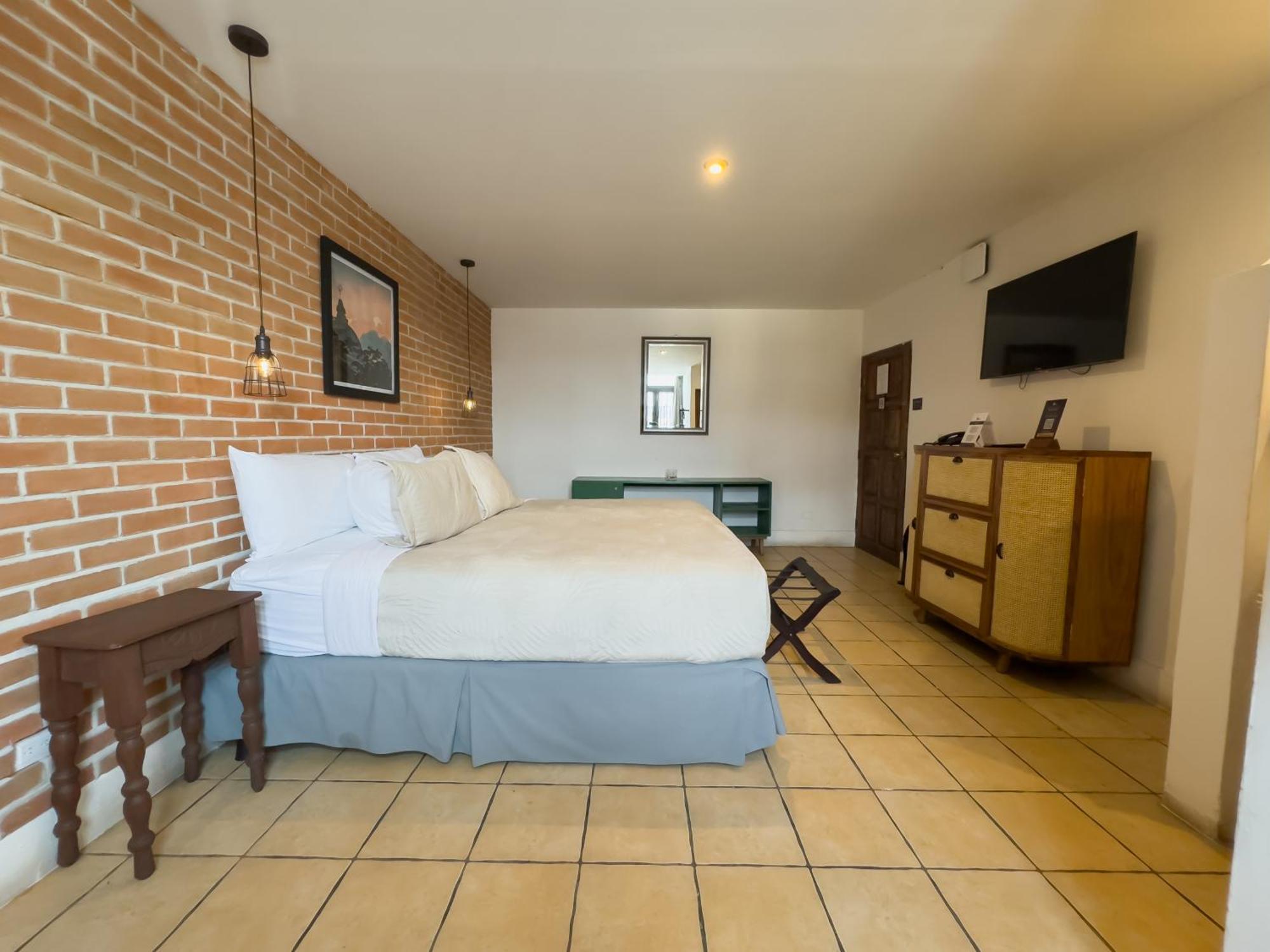 Hotel Cacique Real Antigua Стая снимка