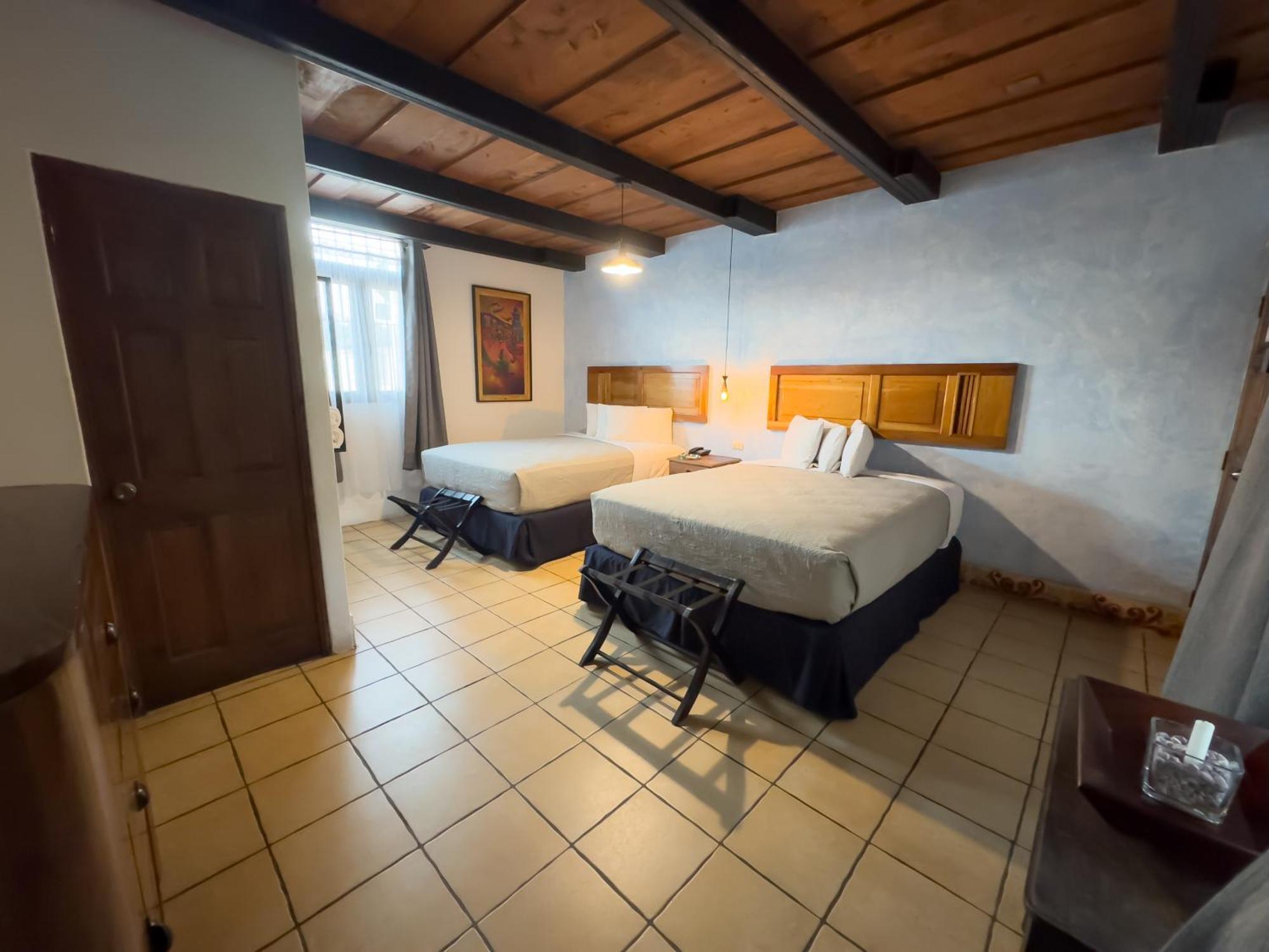 Hotel Cacique Real Antigua Стая снимка
