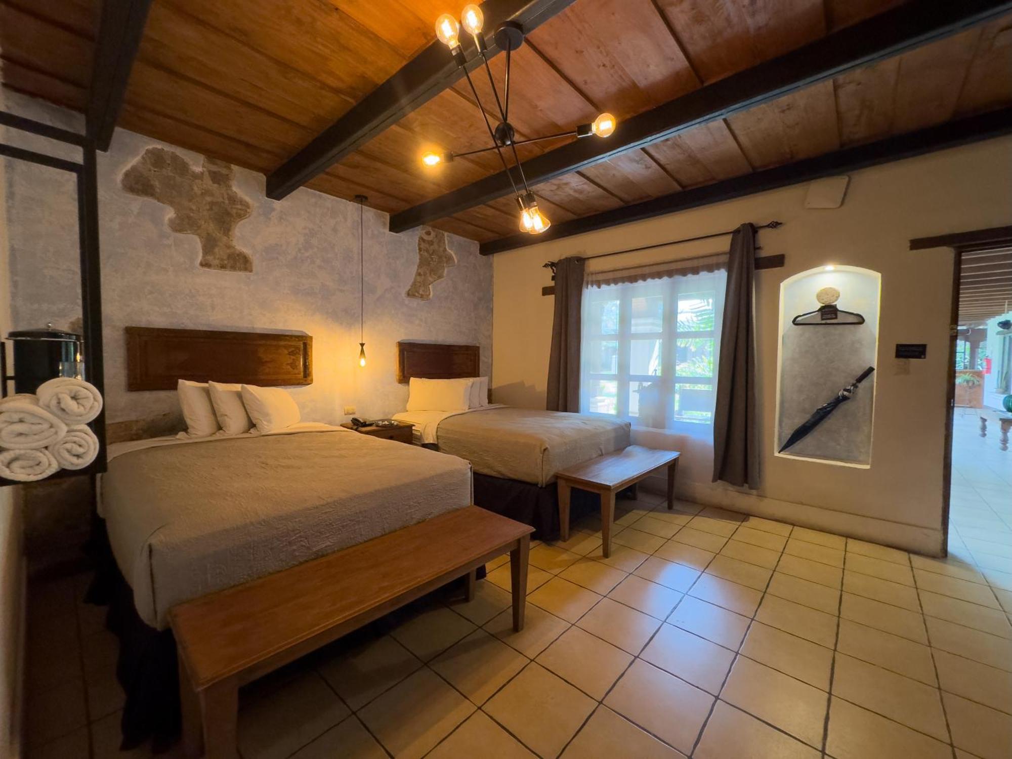 Hotel Cacique Real Antigua Стая снимка