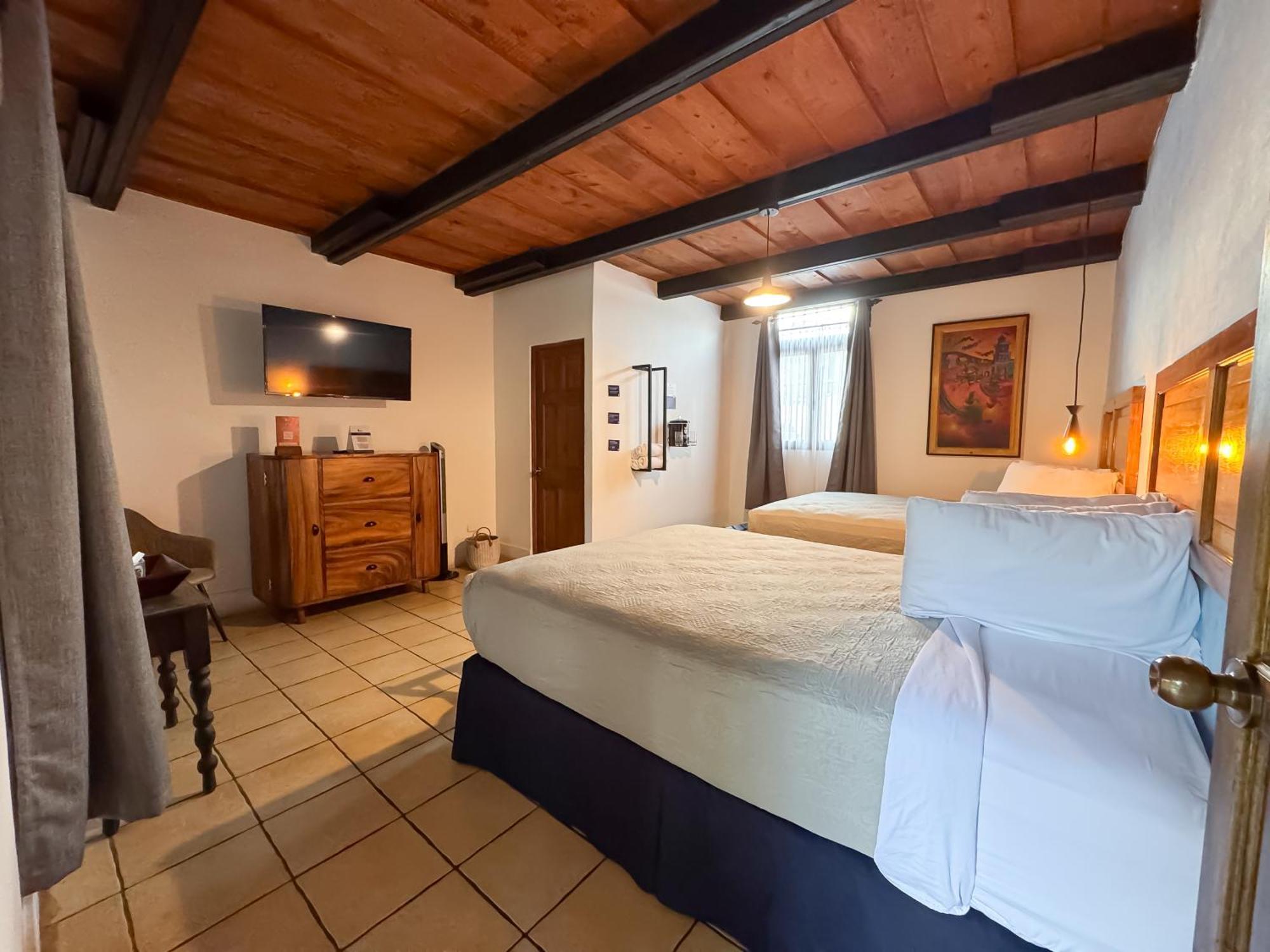 Hotel Cacique Real Antigua Стая снимка