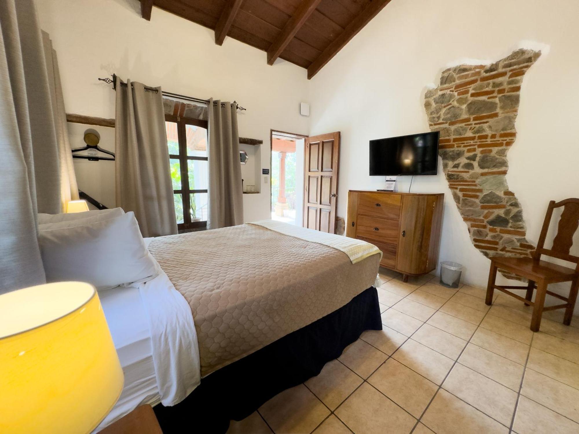 Hotel Cacique Real Antigua Стая снимка
