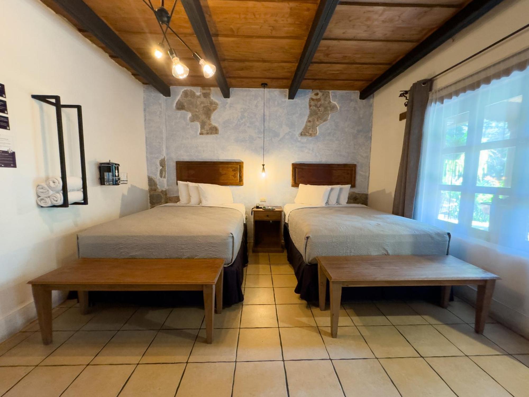 Hotel Cacique Real Antigua Стая снимка